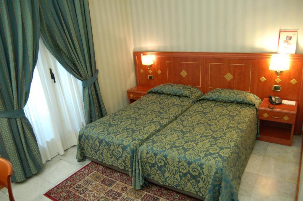 Hotel Chelsea Turyn Pokój zdjęcie